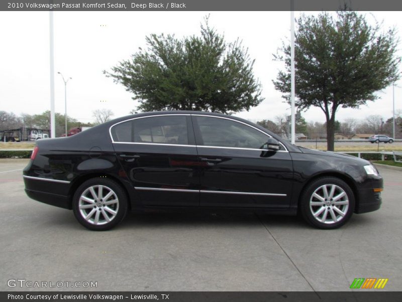 Deep Black / Black 2010 Volkswagen Passat Komfort Sedan