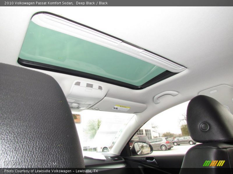 Deep Black / Black 2010 Volkswagen Passat Komfort Sedan
