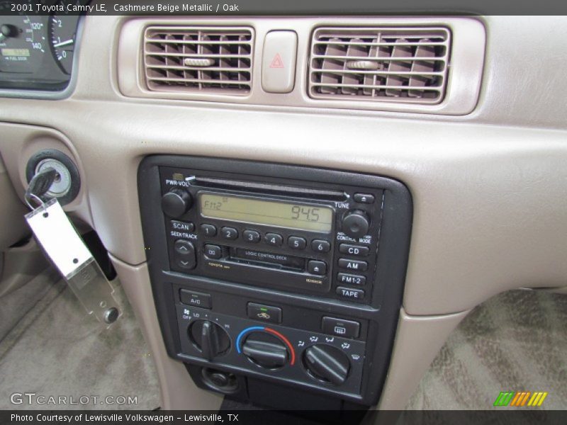 Cashmere Beige Metallic / Oak 2001 Toyota Camry LE