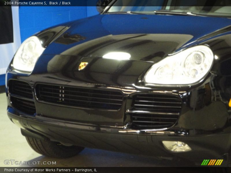 Black / Black 2004 Porsche Cayenne S