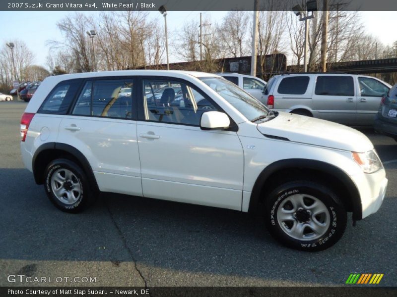 White Pearl / Black 2007 Suzuki Grand Vitara 4x4