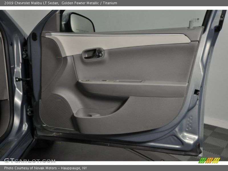 Golden Pewter Metallic / Titanium 2009 Chevrolet Malibu LT Sedan