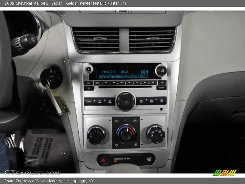 Golden Pewter Metallic / Titanium 2009 Chevrolet Malibu LT Sedan