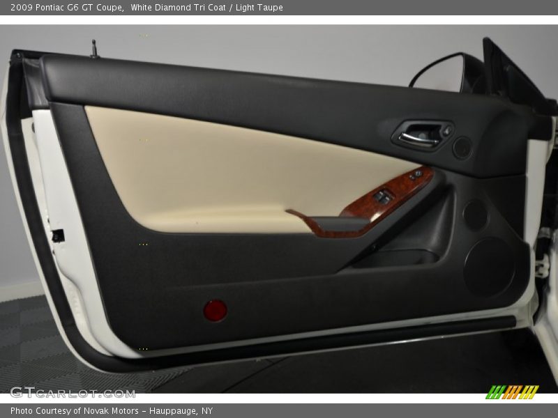 White Diamond Tri Coat / Light Taupe 2009 Pontiac G6 GT Coupe
