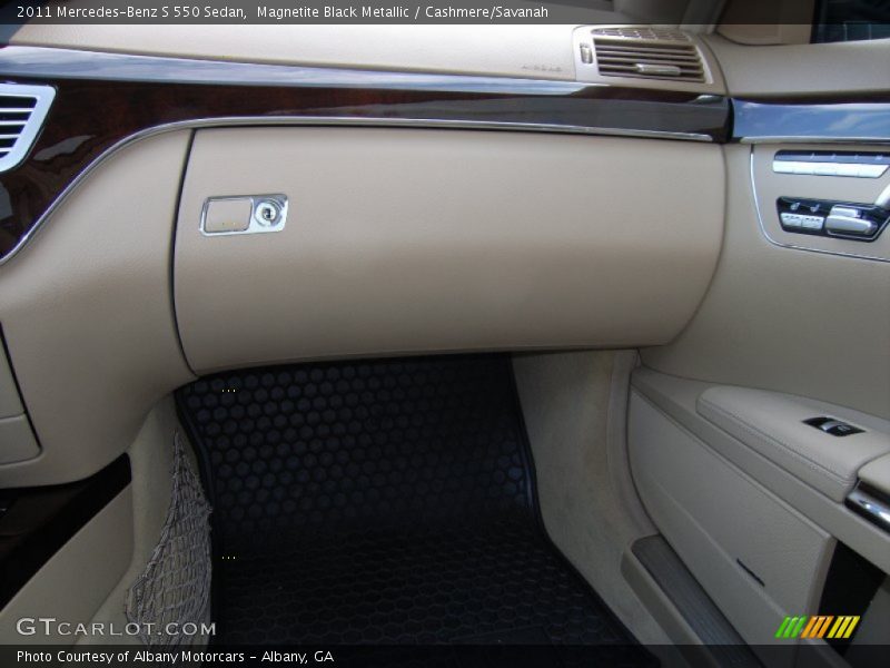 Magnetite Black Metallic / Cashmere/Savanah 2011 Mercedes-Benz S 550 Sedan