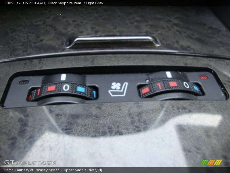 Controls of 2009 IS 250 AWD