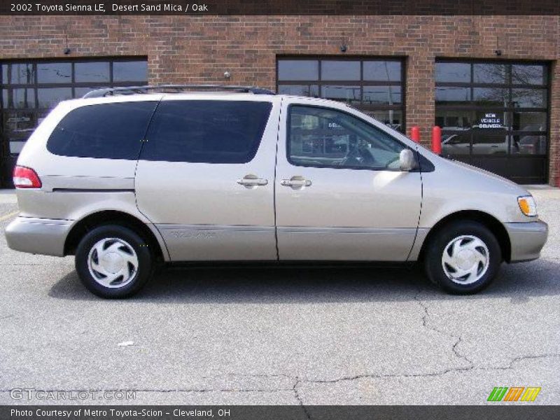Desert Sand Mica / Oak 2002 Toyota Sienna LE