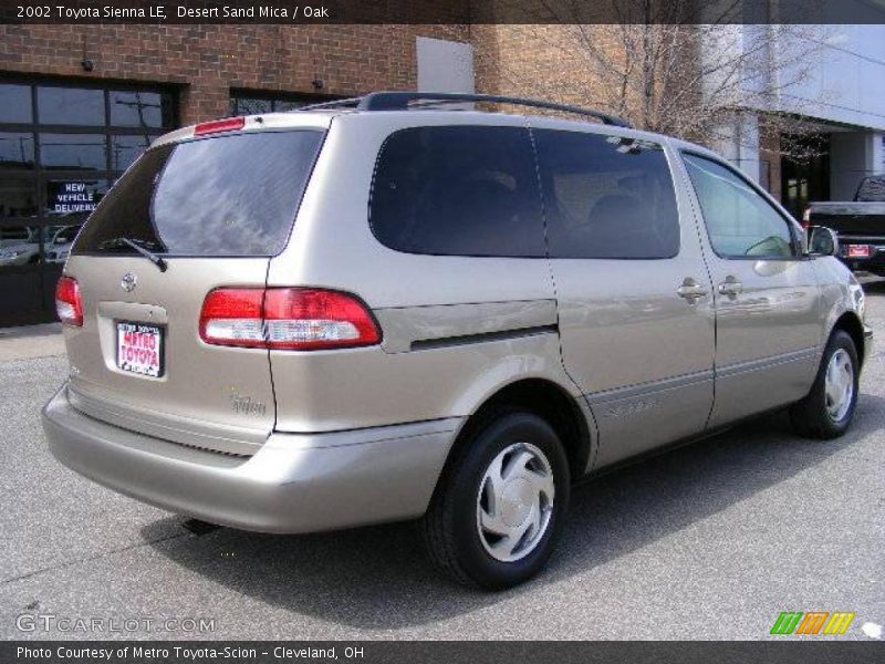 Desert Sand Mica / Oak 2002 Toyota Sienna LE