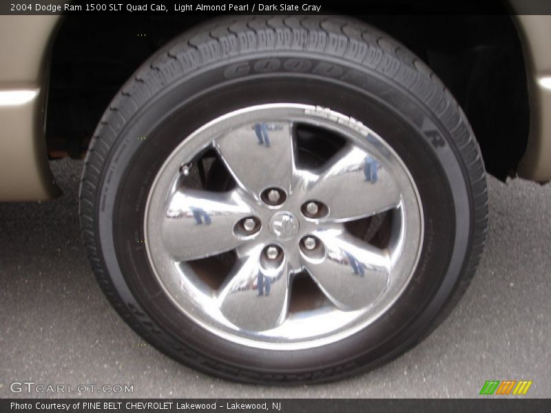 Light Almond Pearl / Dark Slate Gray 2004 Dodge Ram 1500 SLT Quad Cab