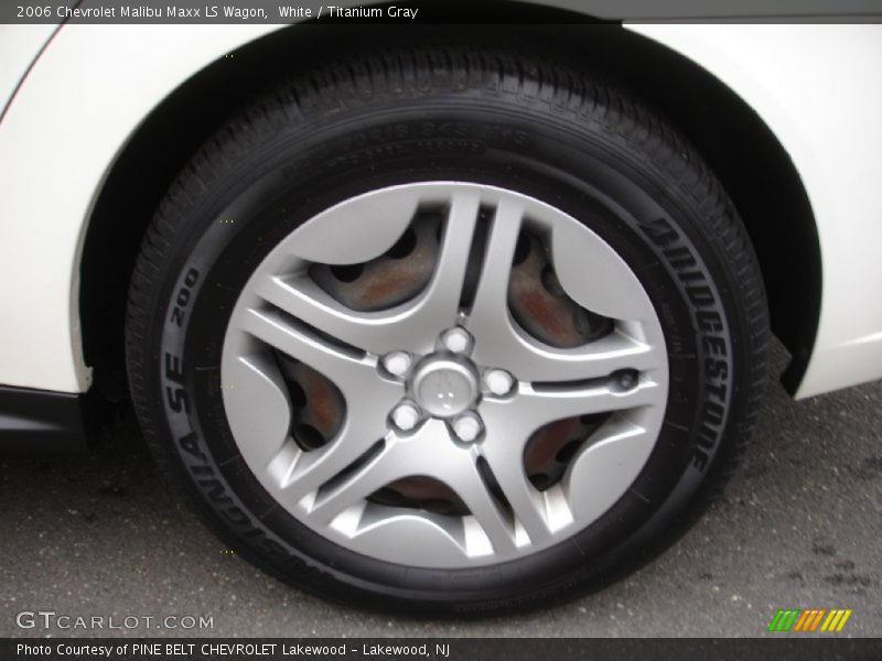  2006 Malibu Maxx LS Wagon Wheel