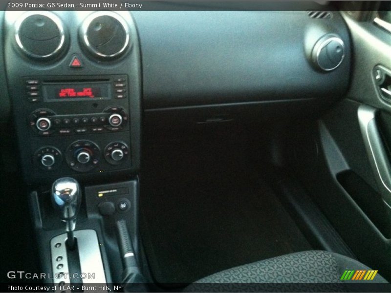 Summit White / Ebony 2009 Pontiac G6 Sedan