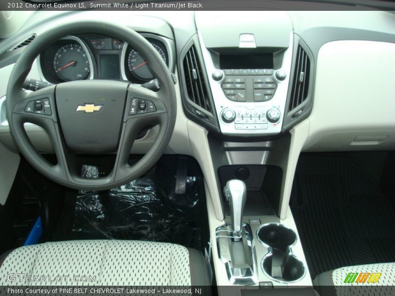 Summit White / Light Titanium/Jet Black 2012 Chevrolet Equinox LS