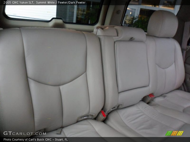 Summit White / Pewter/Dark Pewter 2005 GMC Yukon SLT