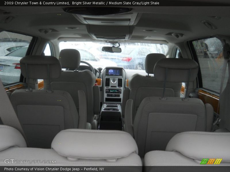 Bright Silver Metallic / Medium Slate Gray/Light Shale 2009 Chrysler Town & Country Limited