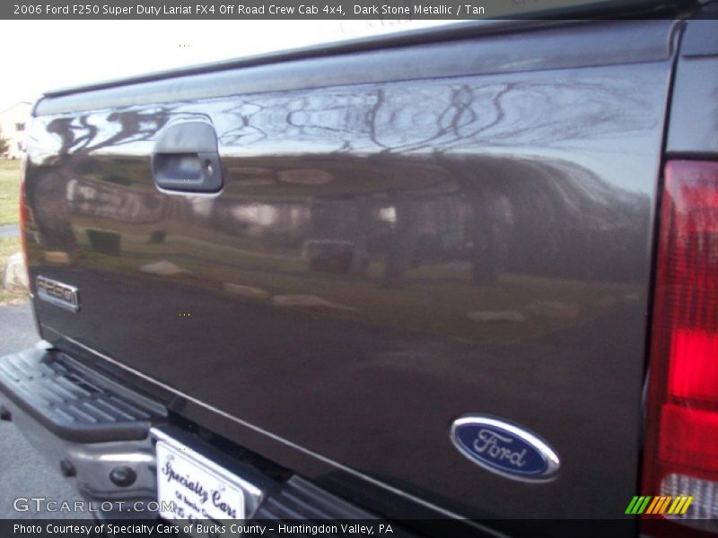 Dark Stone Metallic / Tan 2006 Ford F250 Super Duty Lariat FX4 Off Road Crew Cab 4x4