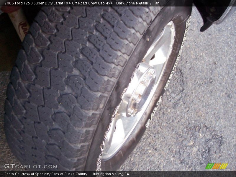 Dark Stone Metallic / Tan 2006 Ford F250 Super Duty Lariat FX4 Off Road Crew Cab 4x4
