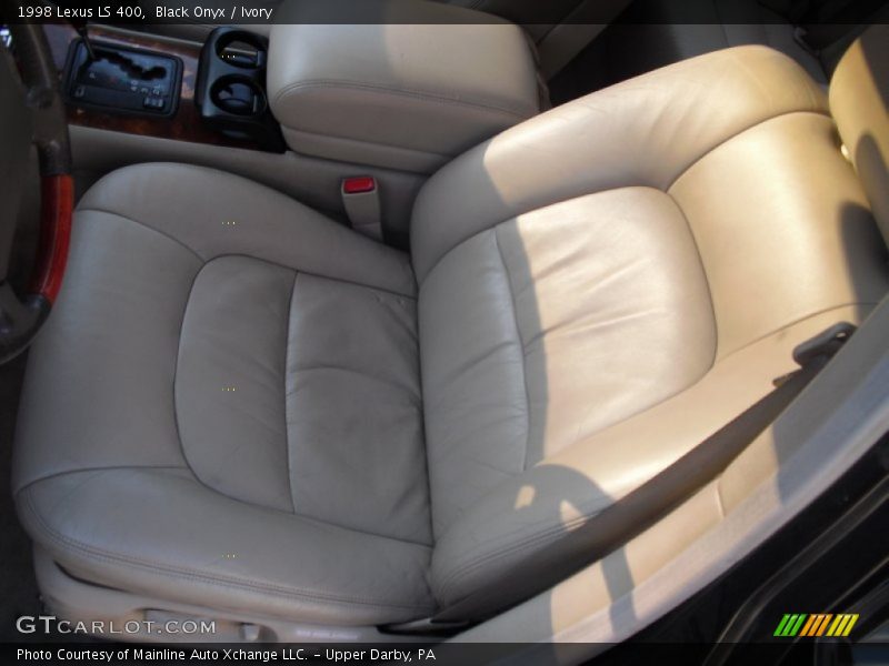 Black Onyx / Ivory 1998 Lexus LS 400
