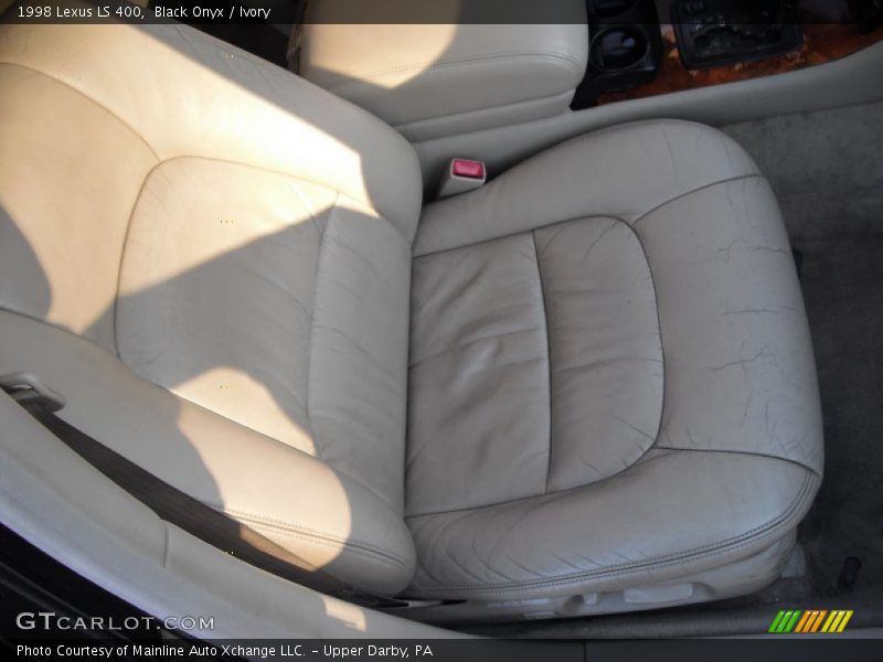 Black Onyx / Ivory 1998 Lexus LS 400