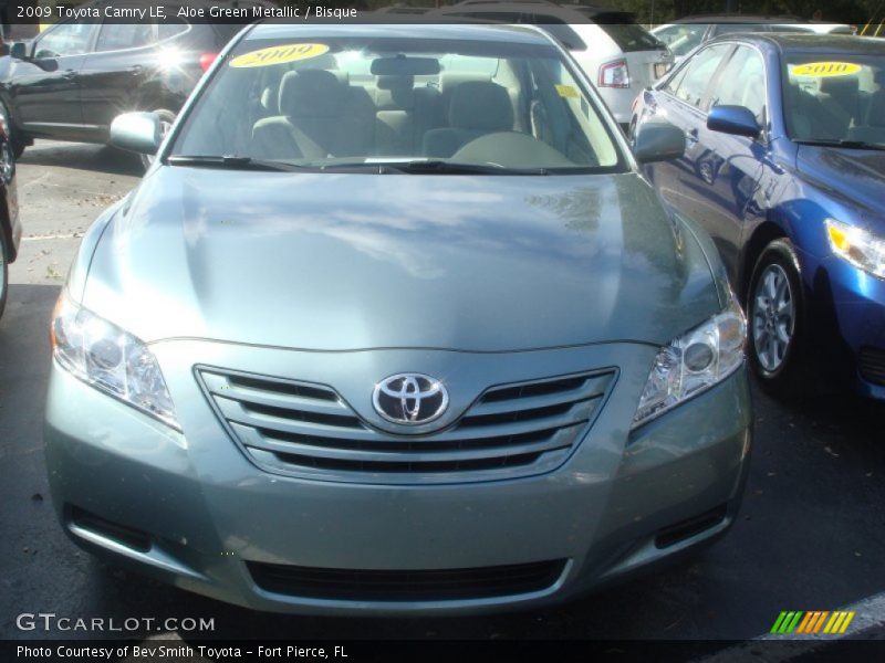 Aloe Green Metallic / Bisque 2009 Toyota Camry LE