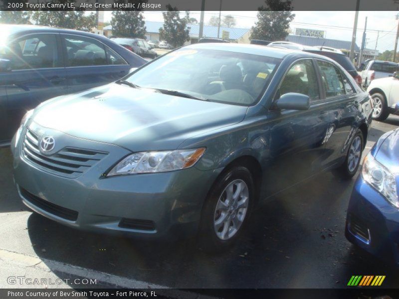 Aloe Green Metallic / Bisque 2009 Toyota Camry LE
