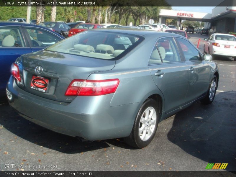 Aloe Green Metallic / Bisque 2009 Toyota Camry LE