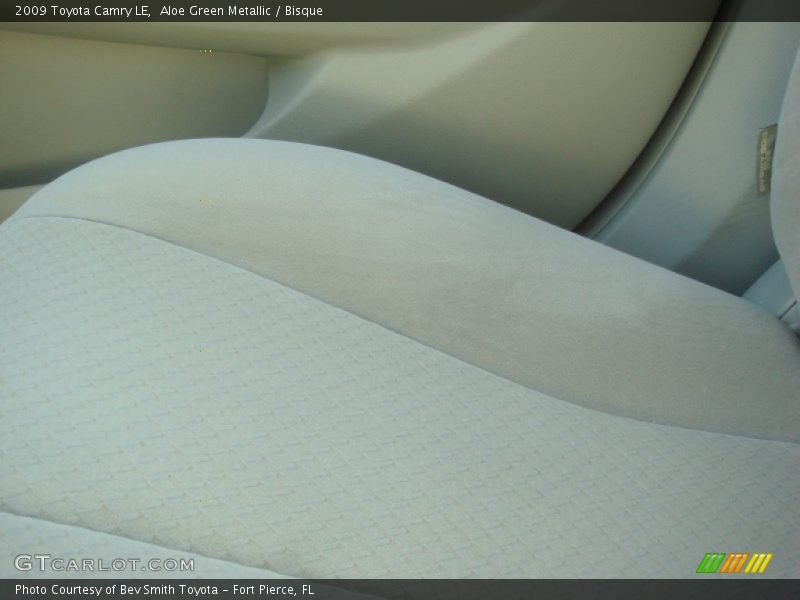 Aloe Green Metallic / Bisque 2009 Toyota Camry LE