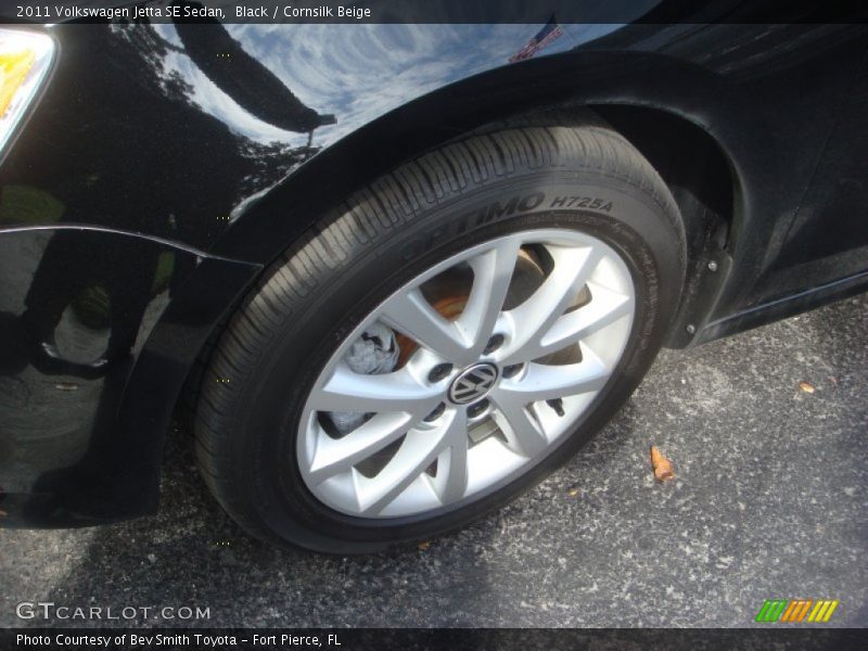 Black / Cornsilk Beige 2011 Volkswagen Jetta SE Sedan