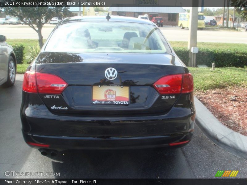 Black / Cornsilk Beige 2011 Volkswagen Jetta SE Sedan