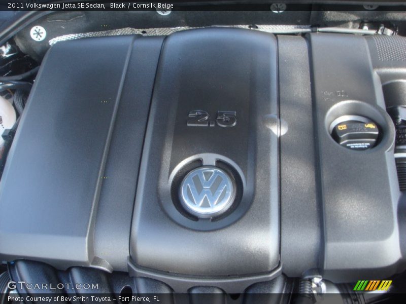 Black / Cornsilk Beige 2011 Volkswagen Jetta SE Sedan