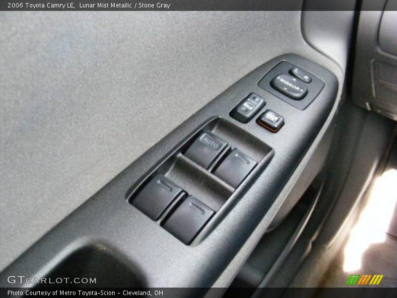 Lunar Mist Metallic / Stone Gray 2006 Toyota Camry LE