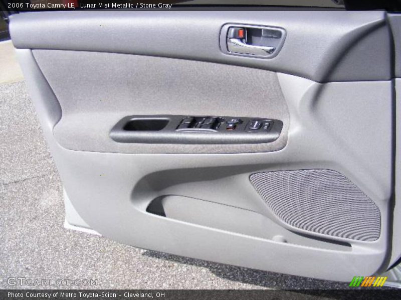 Lunar Mist Metallic / Stone Gray 2006 Toyota Camry LE