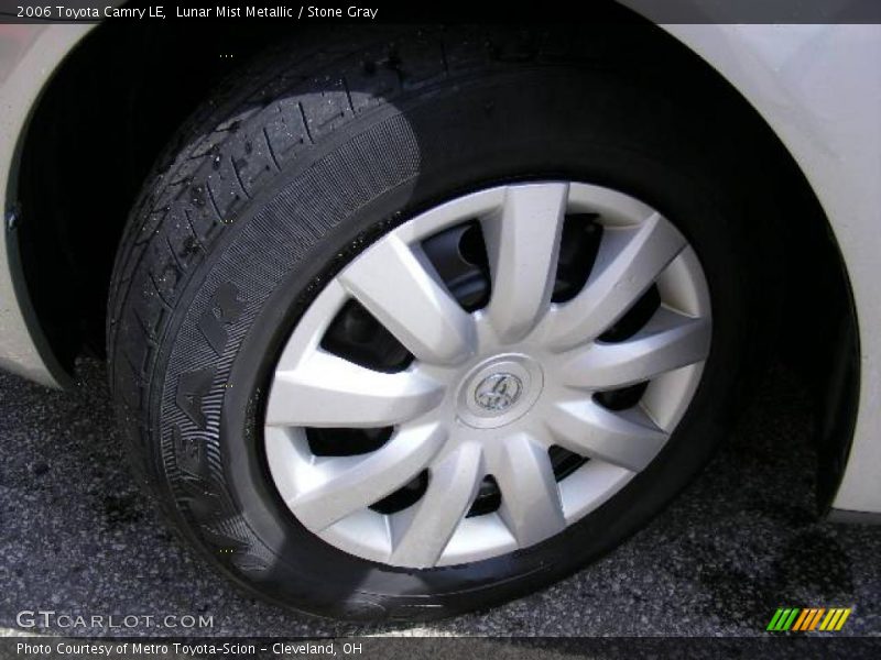 Lunar Mist Metallic / Stone Gray 2006 Toyota Camry LE