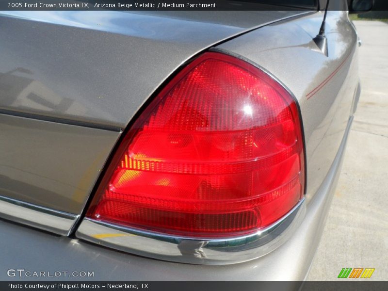 Arizona Beige Metallic / Medium Parchment 2005 Ford Crown Victoria LX