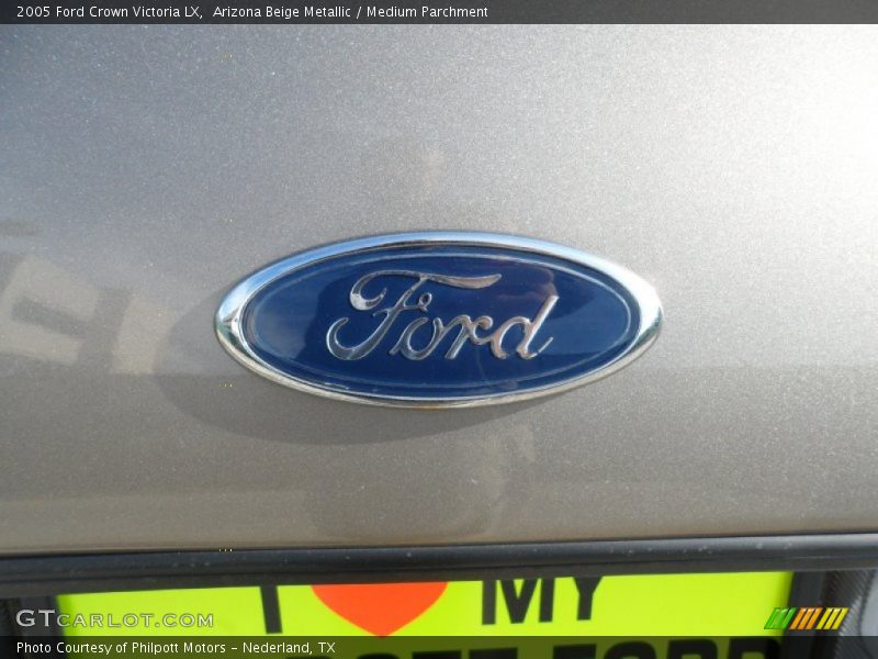 Arizona Beige Metallic / Medium Parchment 2005 Ford Crown Victoria LX