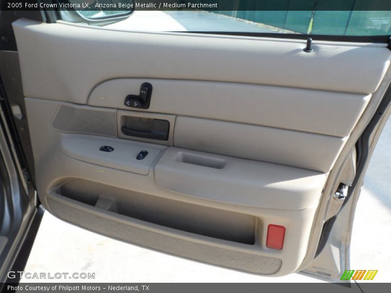 Arizona Beige Metallic / Medium Parchment 2005 Ford Crown Victoria LX