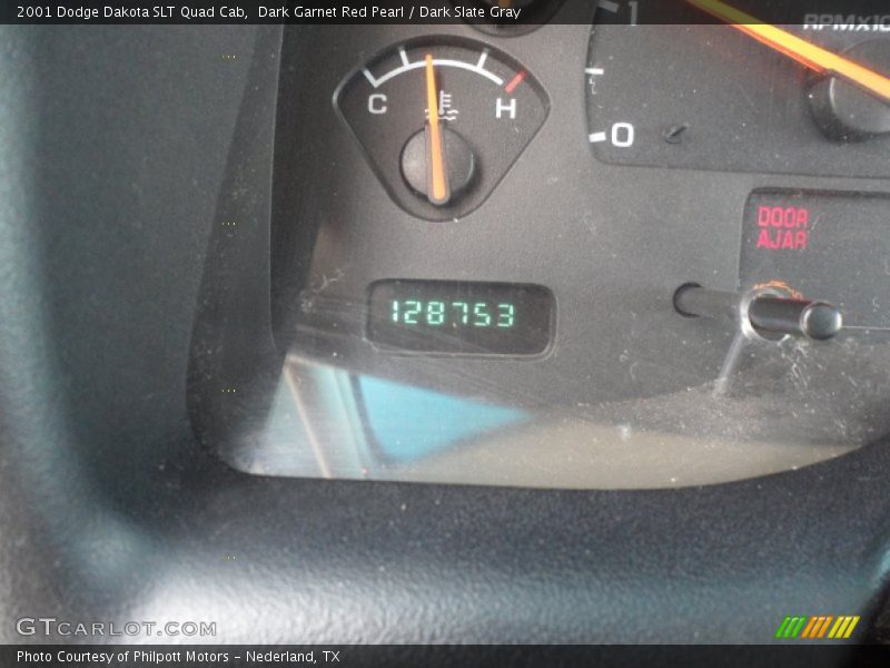 Dark Garnet Red Pearl / Dark Slate Gray 2001 Dodge Dakota SLT Quad Cab