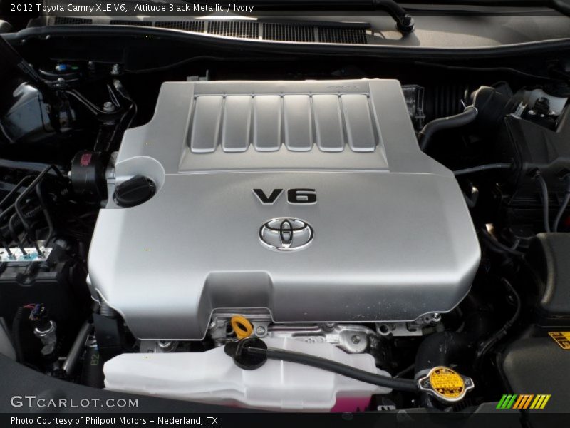 Attitude Black Metallic / Ivory 2012 Toyota Camry XLE V6