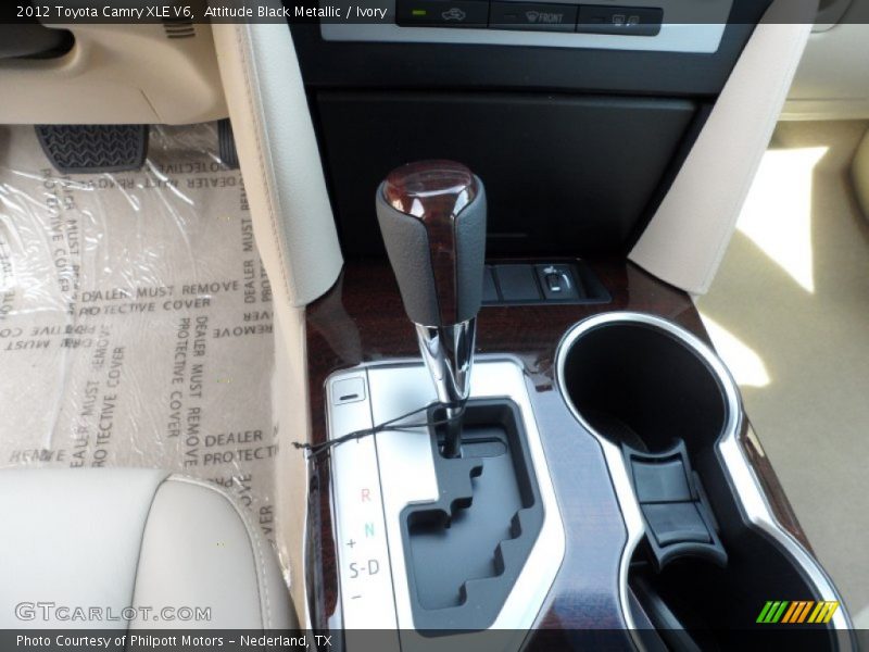  2012 Camry XLE V6 6 Speed ECT-i Automatic Shifter