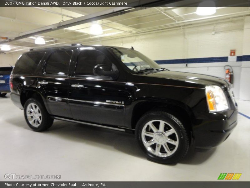Onyx Black / Cocoa/Light Cashmere 2007 GMC Yukon Denali AWD