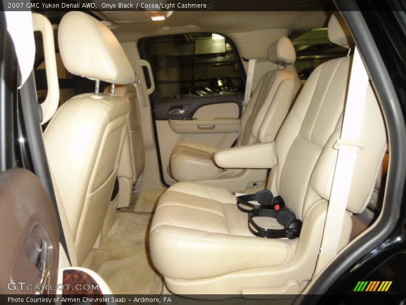 Onyx Black / Cocoa/Light Cashmere 2007 GMC Yukon Denali AWD