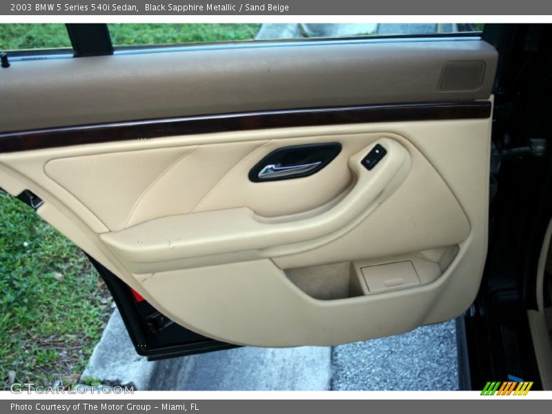 Black Sapphire Metallic / Sand Beige 2003 BMW 5 Series 540i Sedan