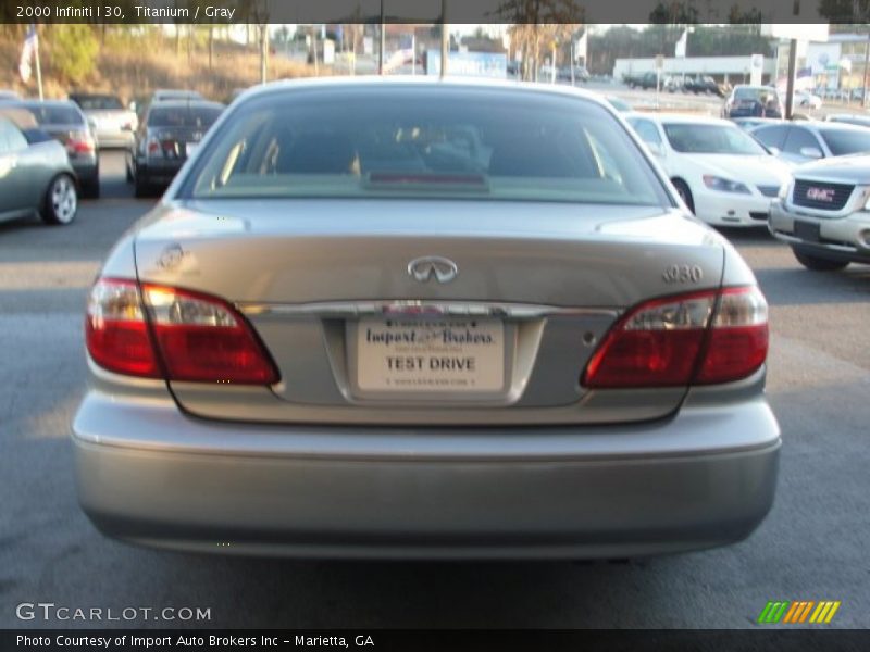 Titanium / Gray 2000 Infiniti I 30