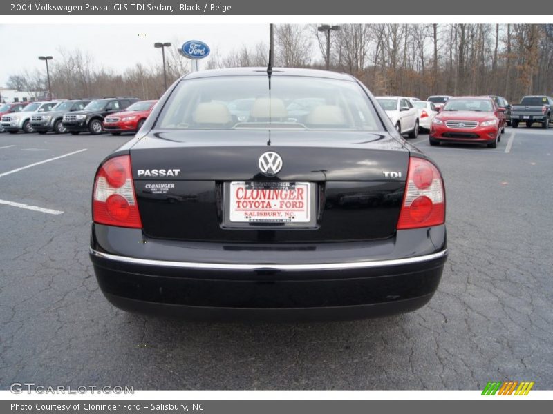 Black / Beige 2004 Volkswagen Passat GLS TDI Sedan