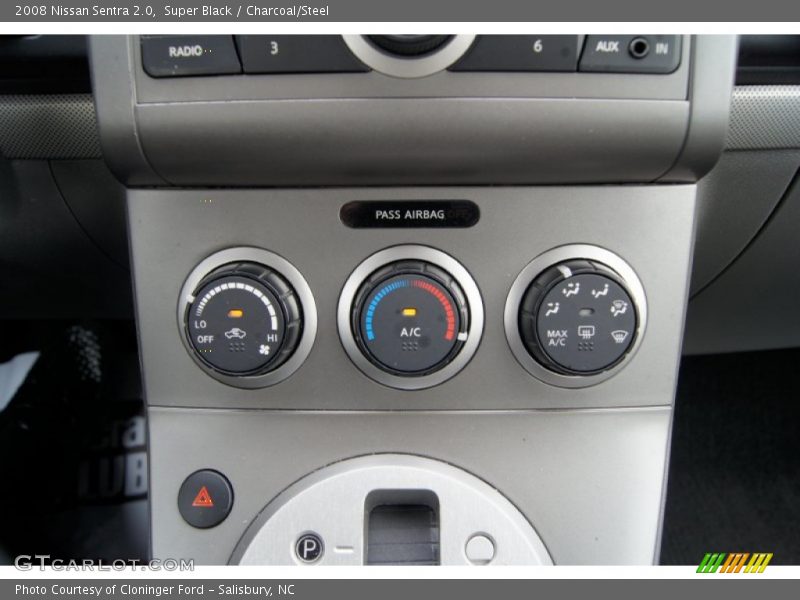 Super Black / Charcoal/Steel 2008 Nissan Sentra 2.0