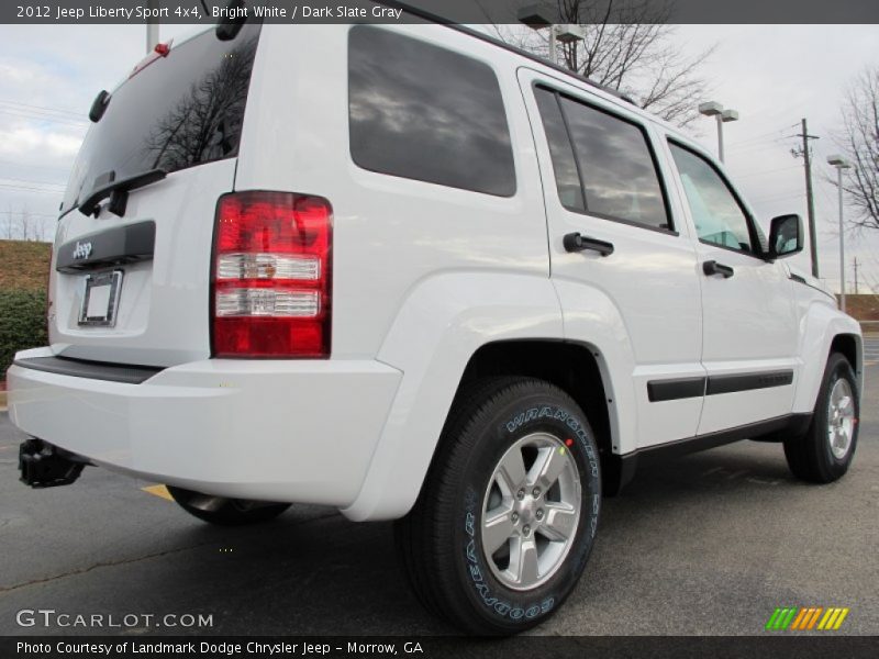 Bright White / Dark Slate Gray 2012 Jeep Liberty Sport 4x4