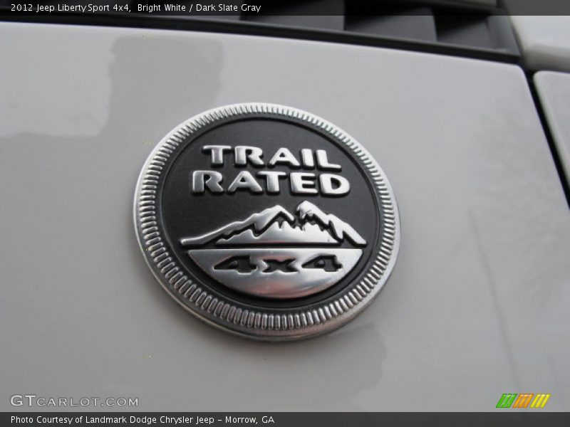 Bright White / Dark Slate Gray 2012 Jeep Liberty Sport 4x4