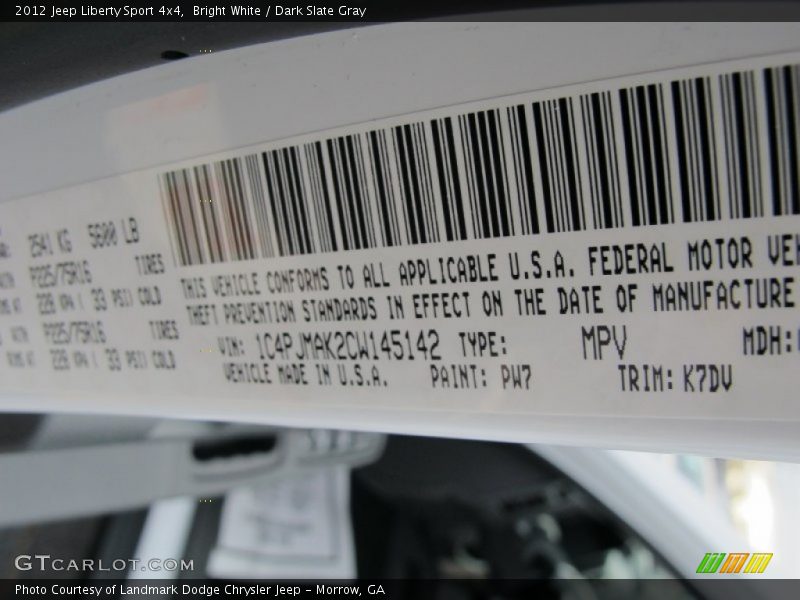 Bright White / Dark Slate Gray 2012 Jeep Liberty Sport 4x4