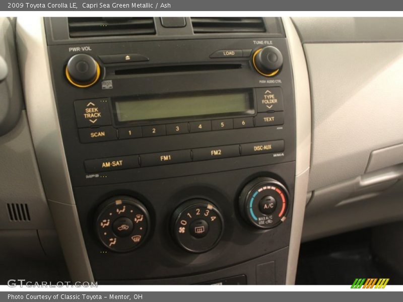 Controls of 2009 Corolla LE