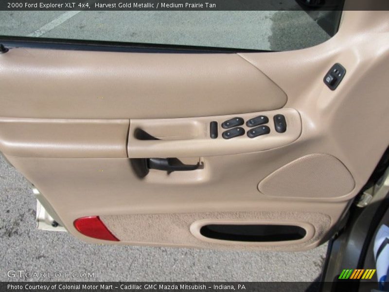 Harvest Gold Metallic / Medium Prairie Tan 2000 Ford Explorer XLT 4x4