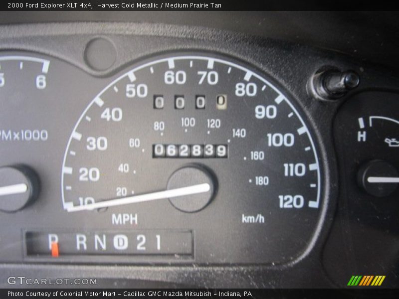 Harvest Gold Metallic / Medium Prairie Tan 2000 Ford Explorer XLT 4x4